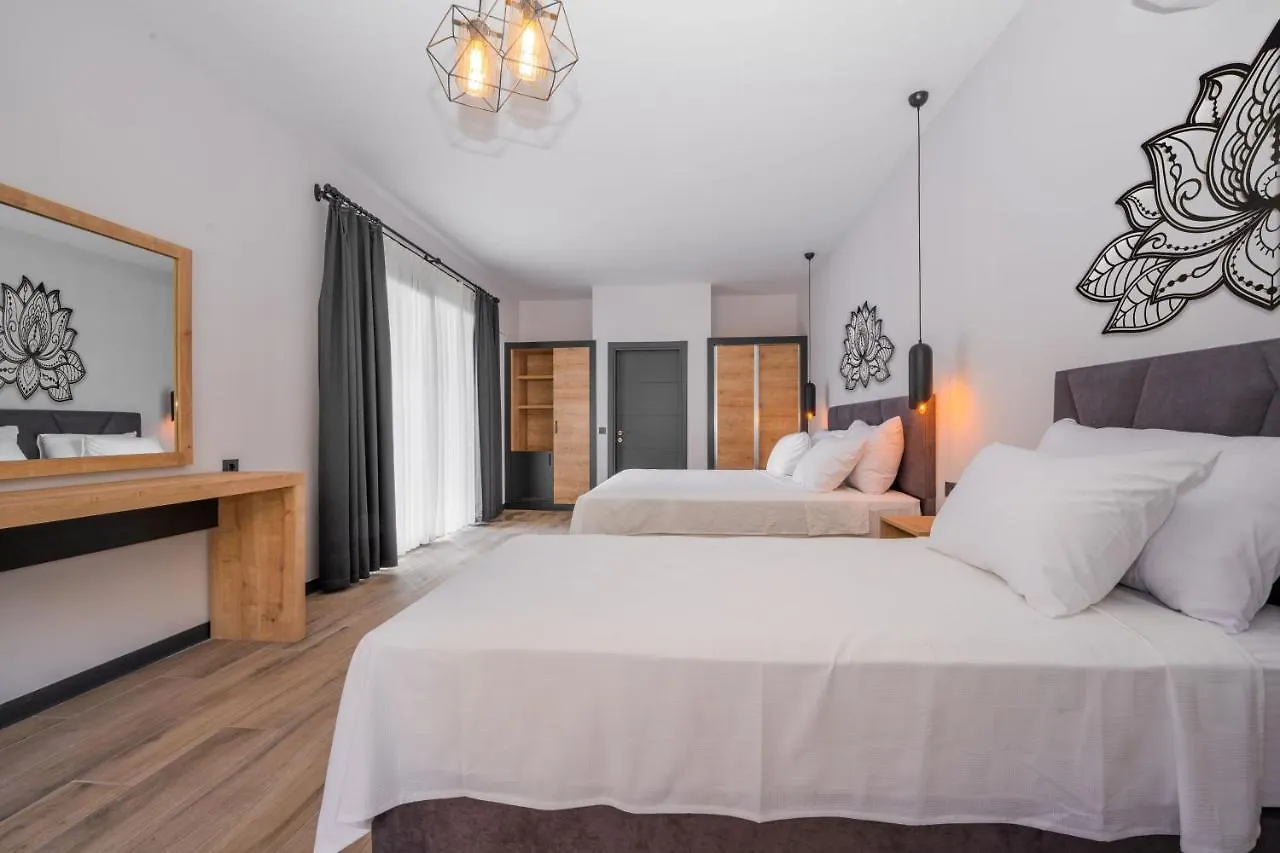 Sea Valley Lodge فاراليا